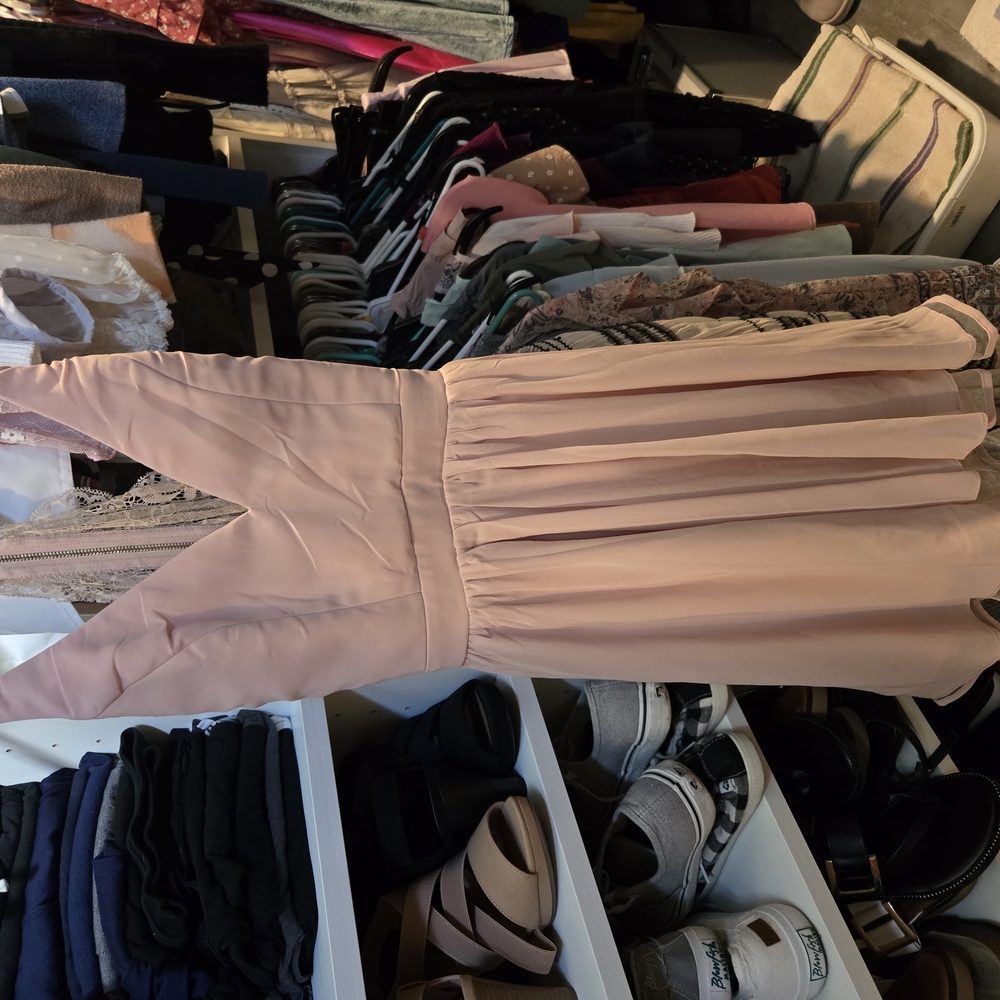 Elegant Pink Sleeveless Dress